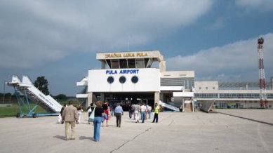 EasyJet PUY Terminal – Pula Airport